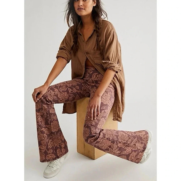New Free People Penny Pull On Printed Flare Jeans Pants Paisley Floral Print 26 - Picture 1 of 14